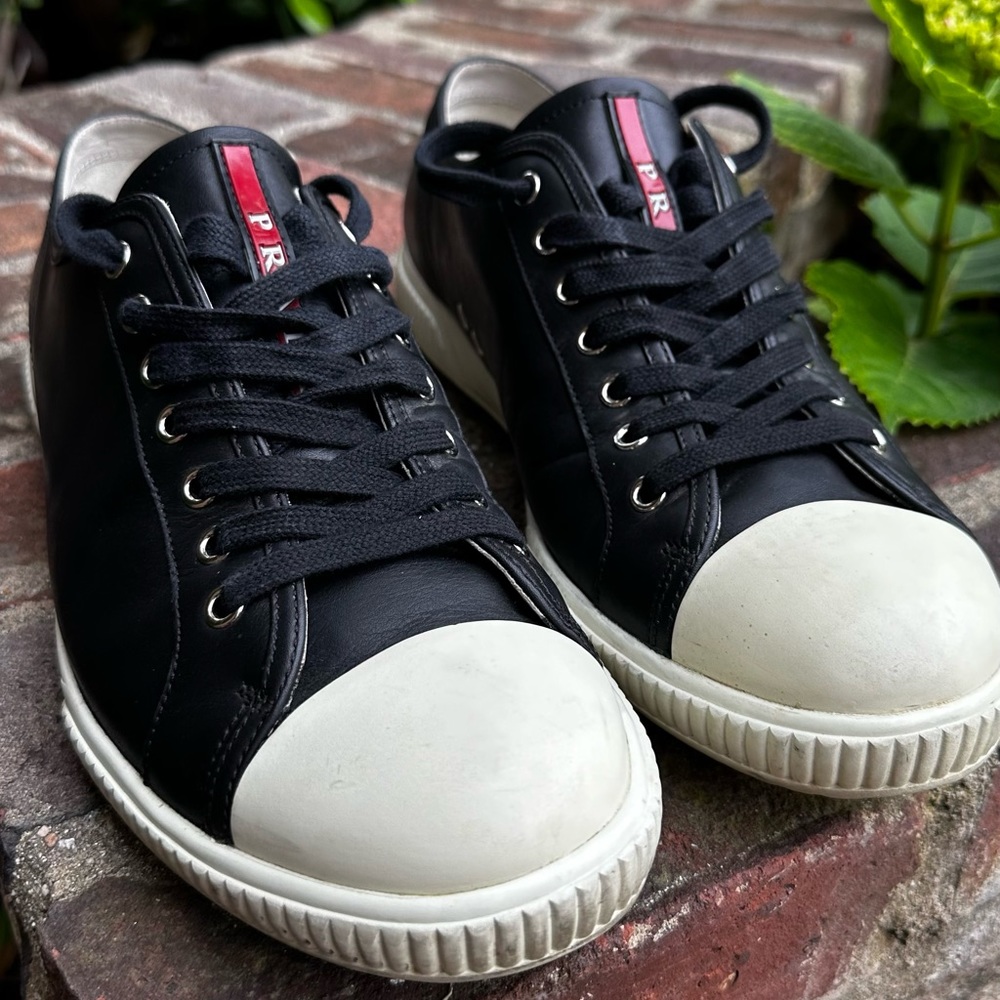 Prada shoes size 9.5